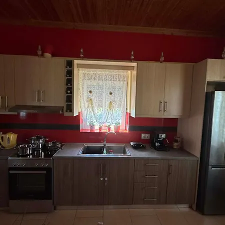 Hidden Paradise * Koróni